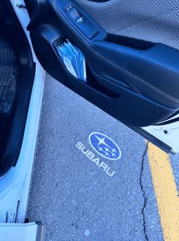 Đèn chào mừng Subaru Forester